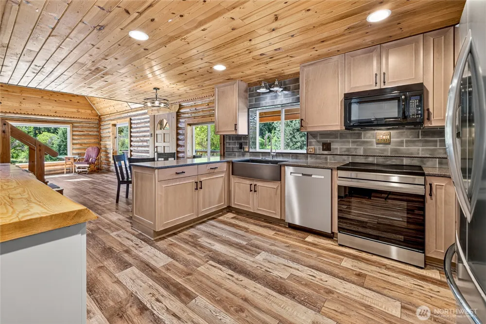 10365 Merry Canyon Road Leavenworth, WA 98826