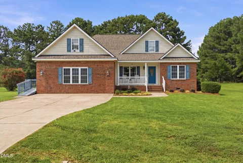 40 Perry Lane