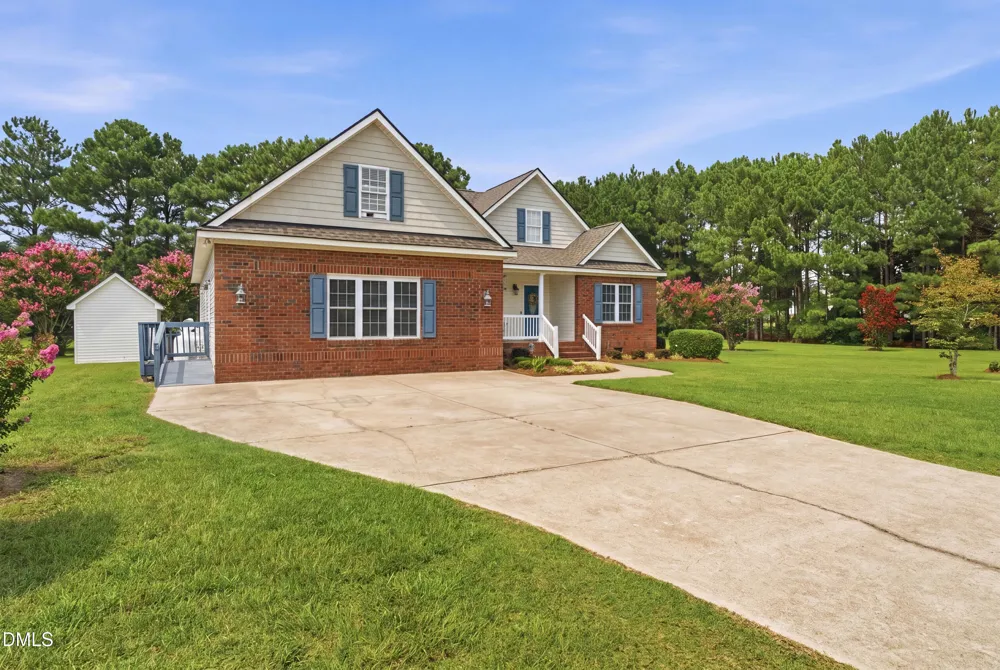 40 Perry Lane Zebulon, NC 27597
