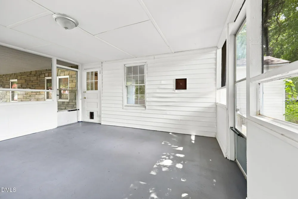 221 Zollicoffer Avenue Henderson, NC 27536