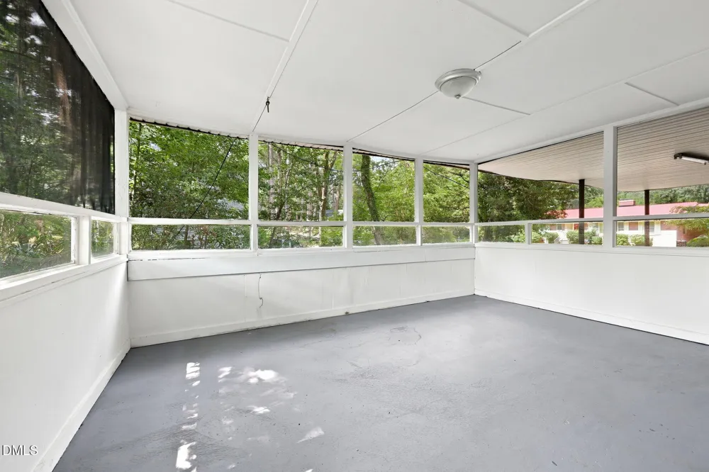 221 Zollicoffer Avenue Henderson, NC 27536