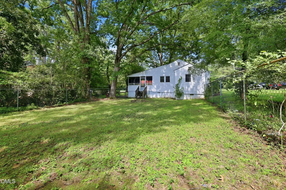 221 Zollicoffer Avenue Henderson, NC 27536