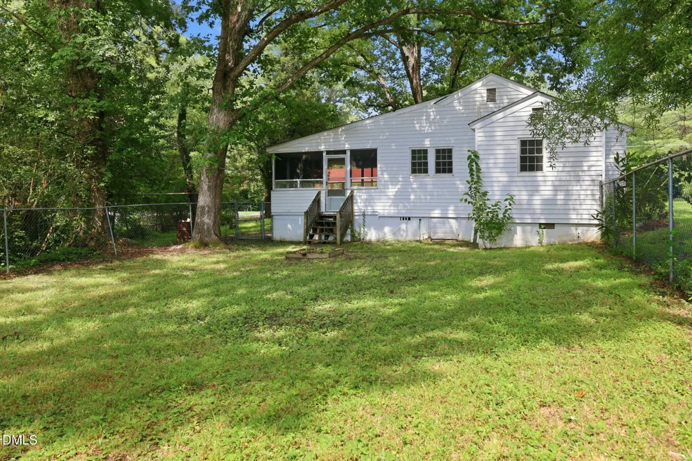 221 Zollicoffer Avenue Henderson, NC 27536