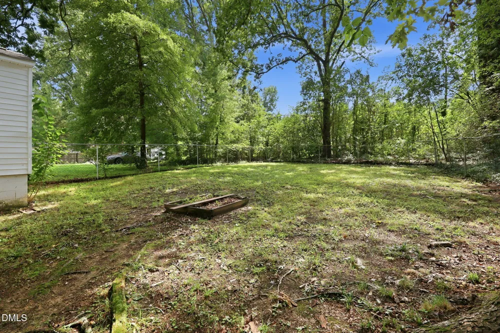 221 Zollicoffer Avenue Henderson, NC 27536