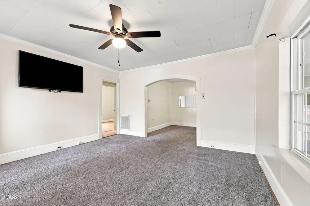 221 Zollicoffer Avenue Henderson, NC 27536
