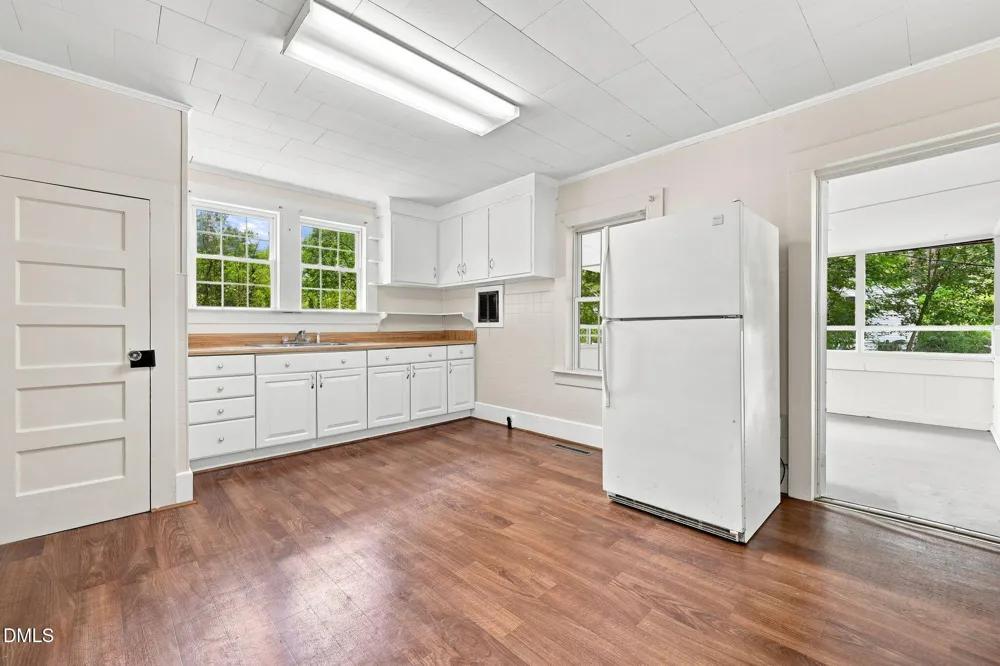221 Zollicoffer Avenue Henderson, NC 27536