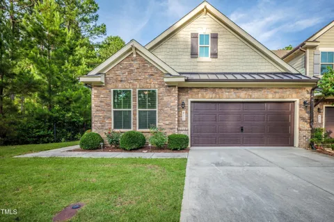 411 Alamosa Place
