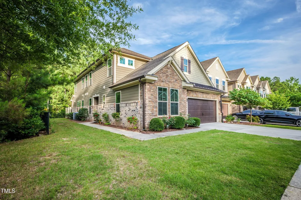411 Alamosa Place Cary, NC 27519