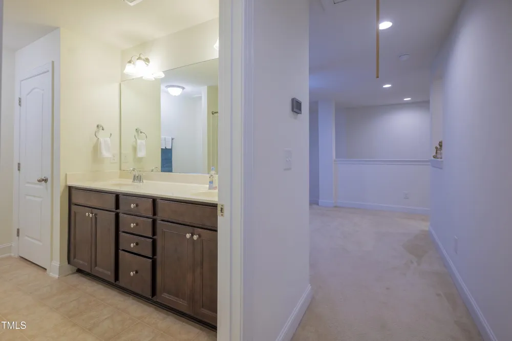 411 Alamosa Place Cary, NC 27519