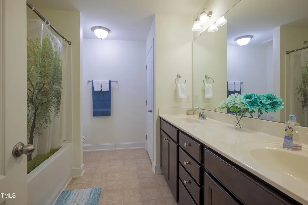411 Alamosa Place Cary, NC 27519