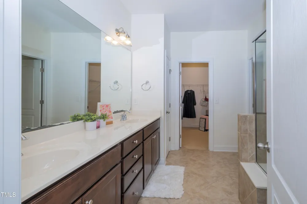 411 Alamosa Place Cary, NC 27519