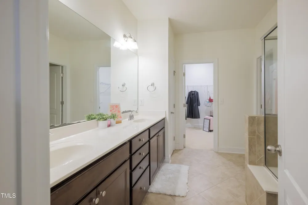 411 Alamosa Place Cary, NC 27519