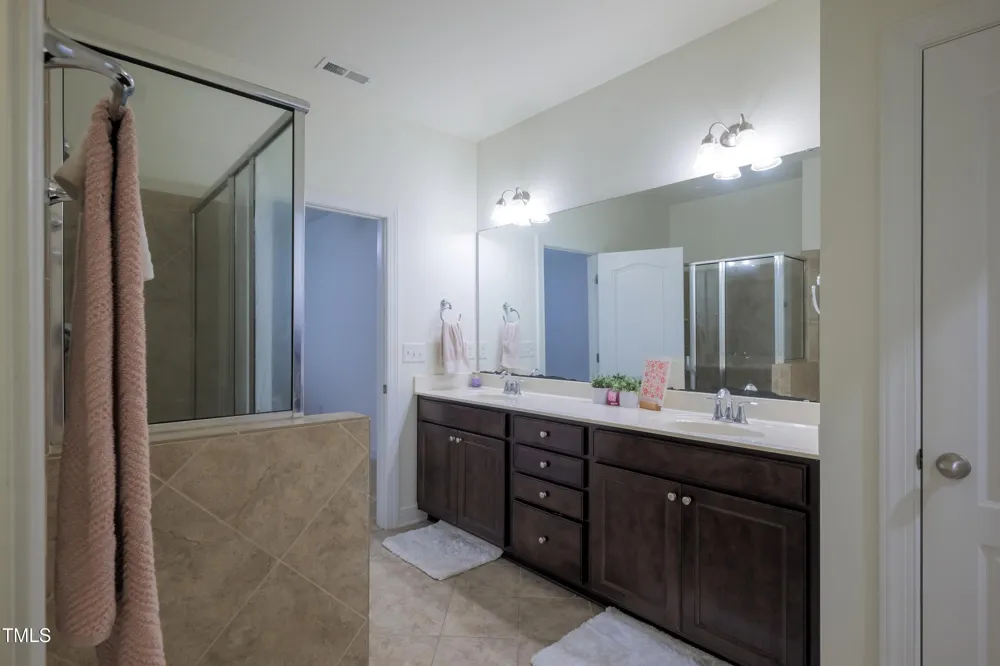 411 Alamosa Place Cary, NC 27519