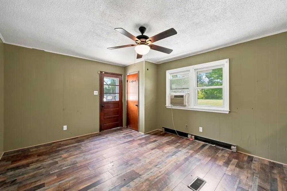 104 Alex Street Oxford, NC 27565