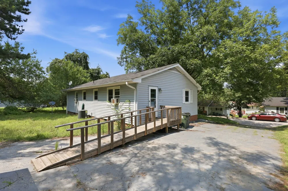 104 Alex Street Oxford, NC 27565