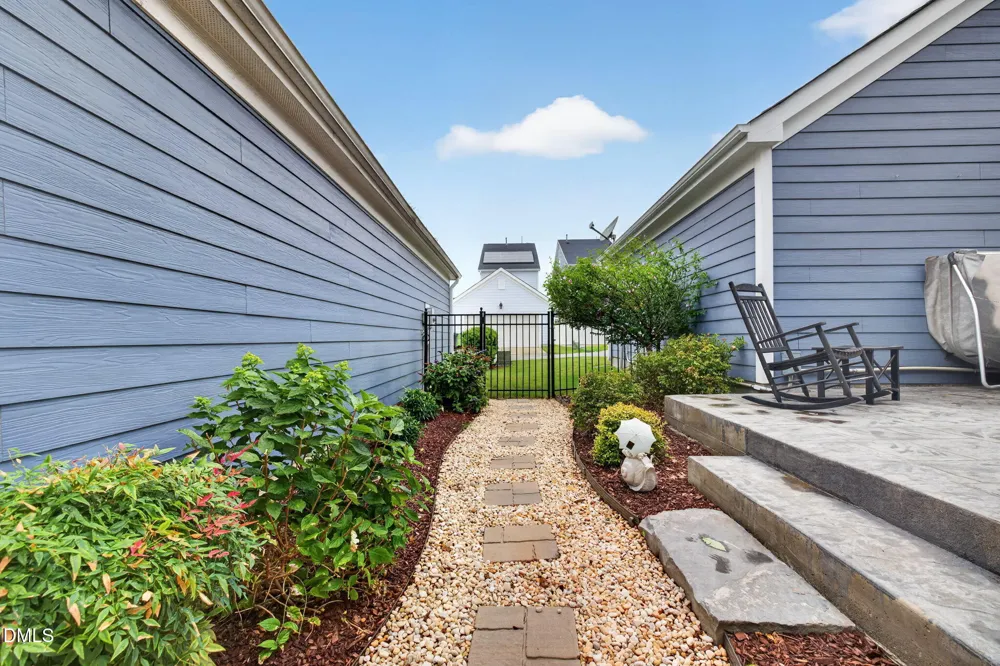 1276 Gloriosa Street Apex, NC 27523