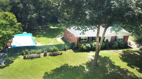208 Drew Street