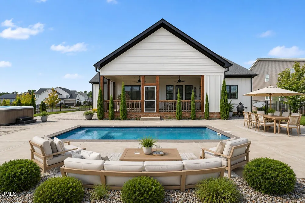 309 Silent Cove Lane Holly Springs, NC 27540