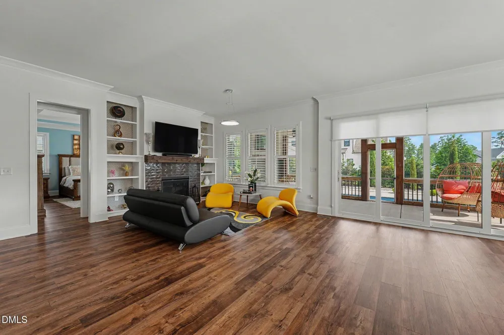 309 Silent Cove Lane Holly Springs, NC 27540