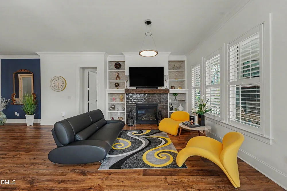 309 Silent Cove Lane Holly Springs, NC 27540