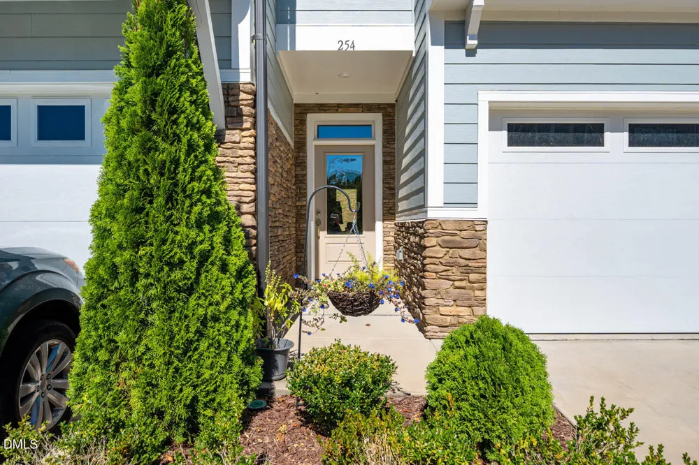254 Deardom Chapel Hill, NC 27516