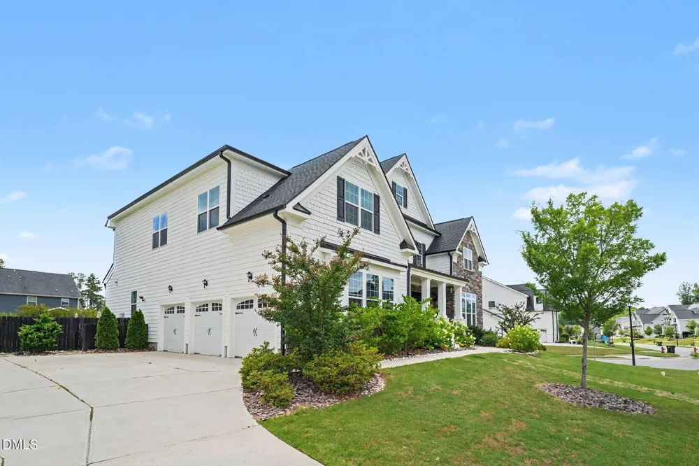 3723 Regent Pines Drive New Hill, NC 27562