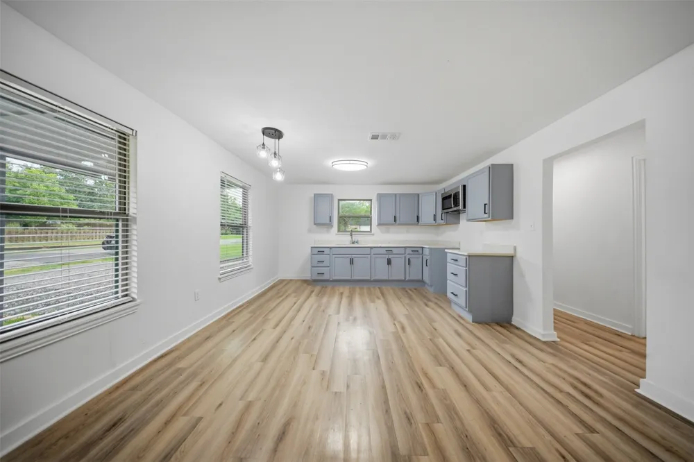 500 S 4th Street Bonham, TX 75418