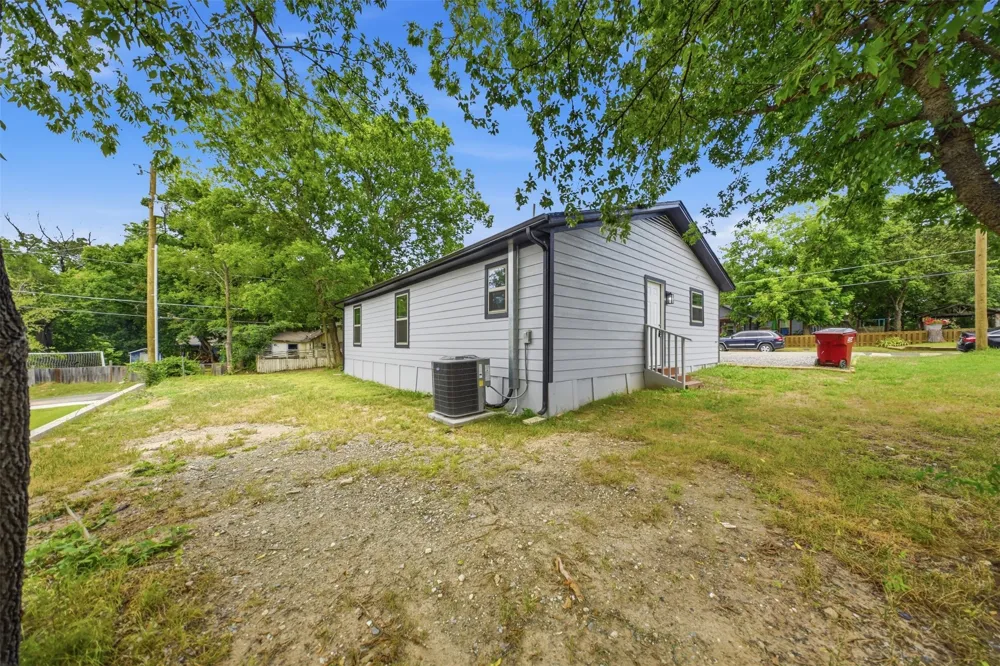 500 S 4th Street Bonham, TX 75418