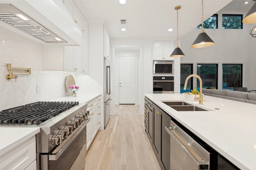4347 Royal Ridge Drive Dallas, TX 75229