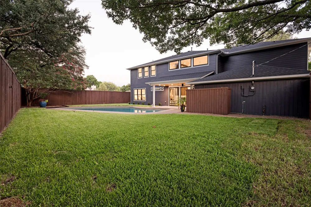 4347 Royal Ridge Drive Dallas, TX 75229