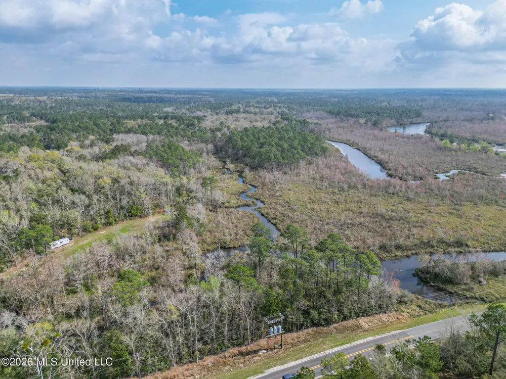 Menge Avenue Pass Christian, MS 39571
