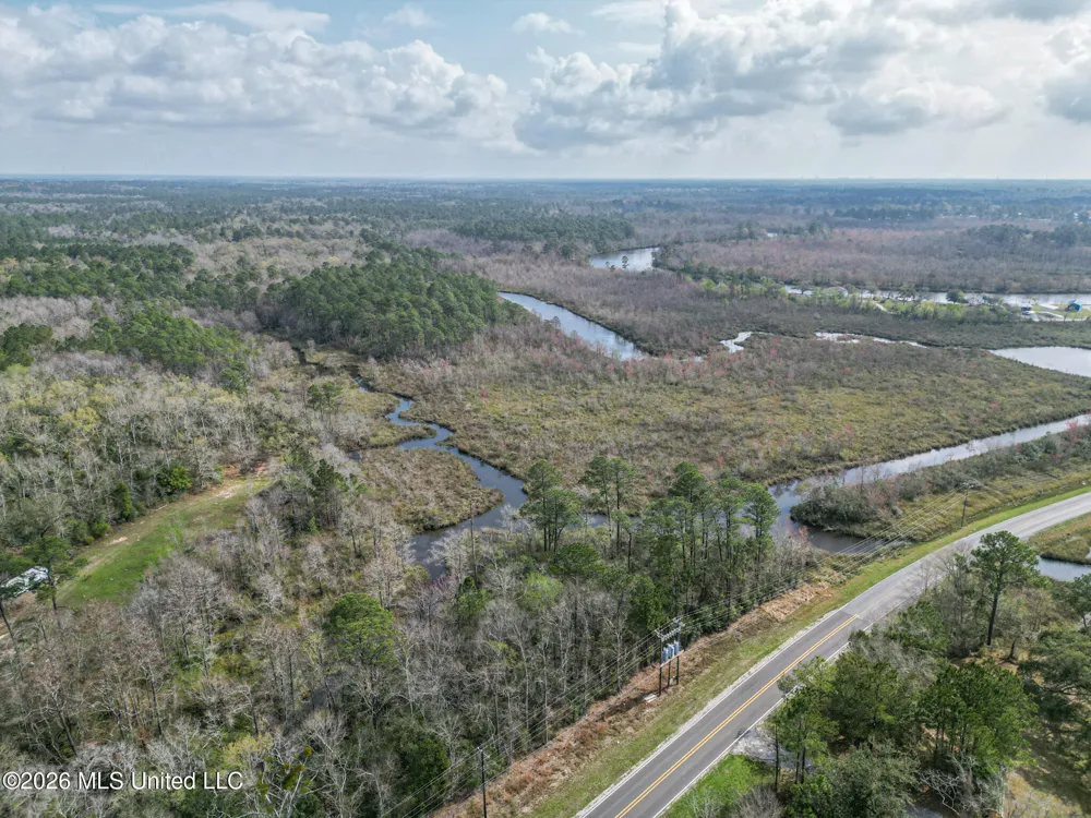 Menge Avenue Pass Christian, MS 39571