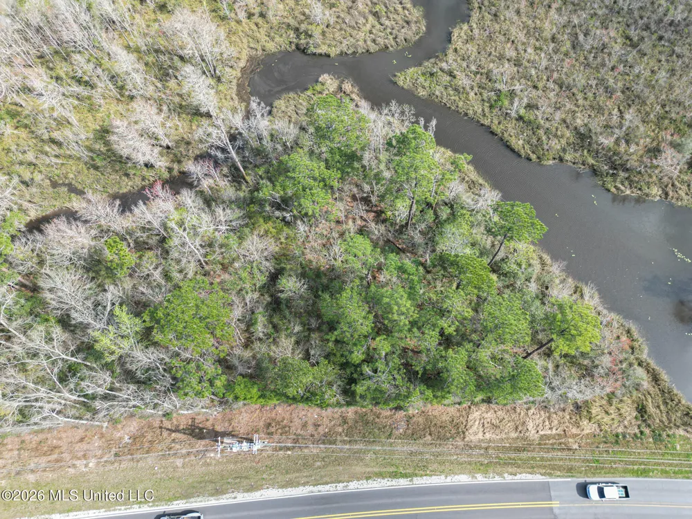 Menge Avenue Pass Christian, MS 39571