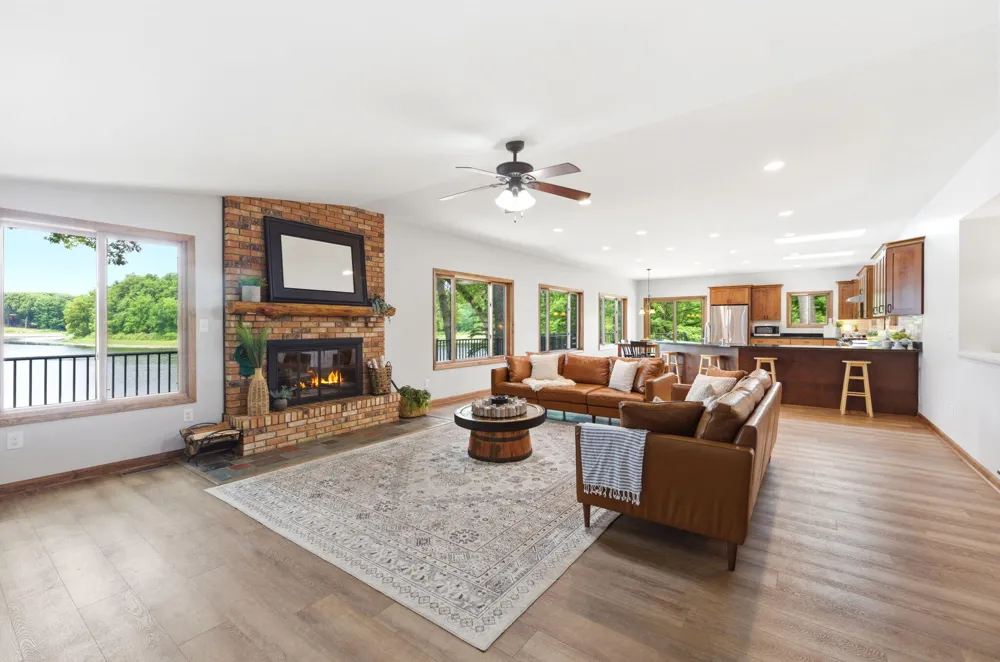 27661 Pine Lake Street Edwardsburg, MI 49112