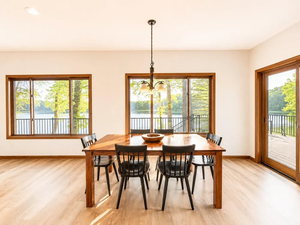 27661 Pine Lake Street Edwardsburg, MI 49112