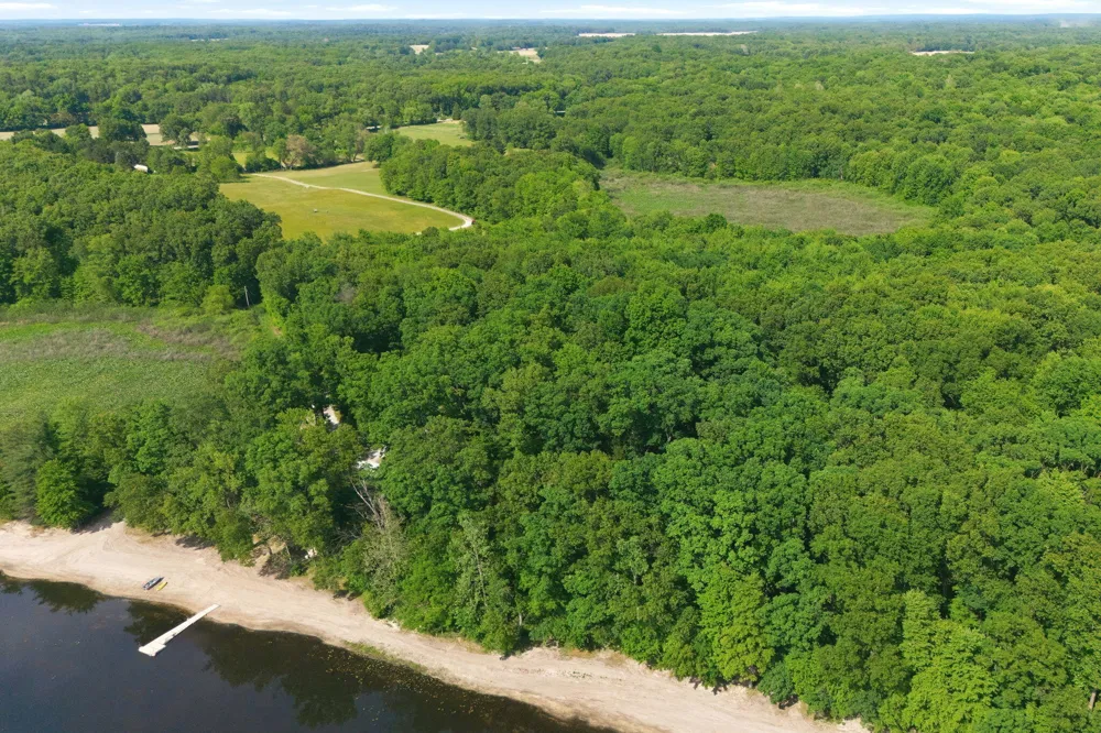 27661 Pine Lake Street Edwardsburg, MI 49112