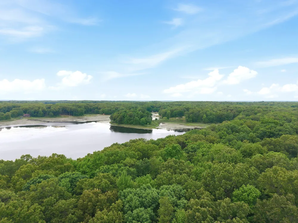 27661 Pine Lake Street Edwardsburg, MI 49112