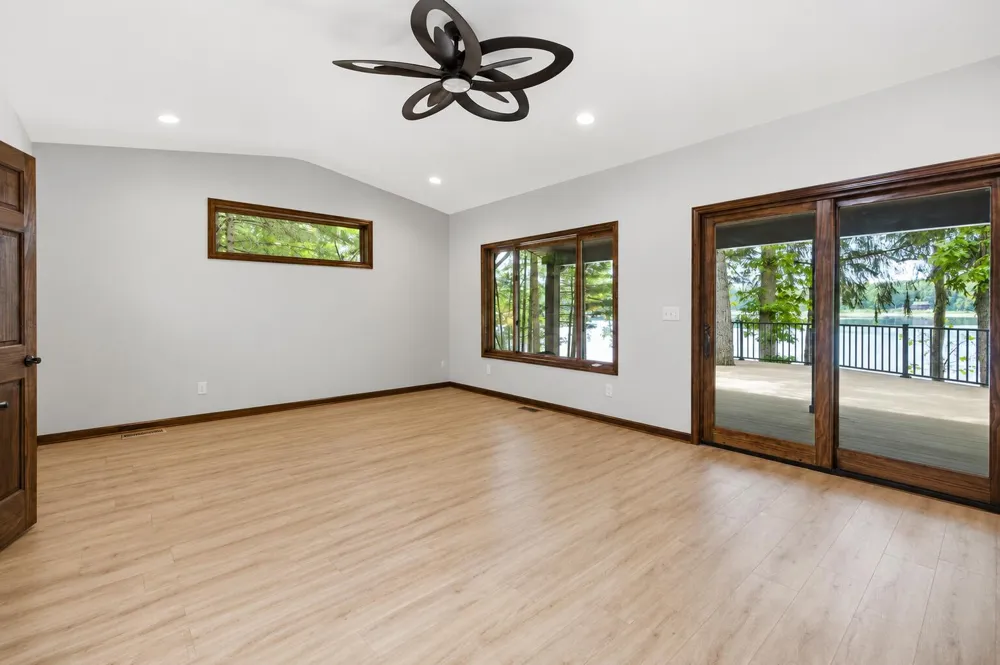 27661 Pine Lake Street Edwardsburg, MI 49112
