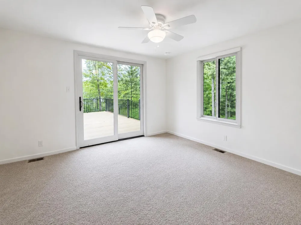 27661 Pine Lake Street Edwardsburg, MI 49112