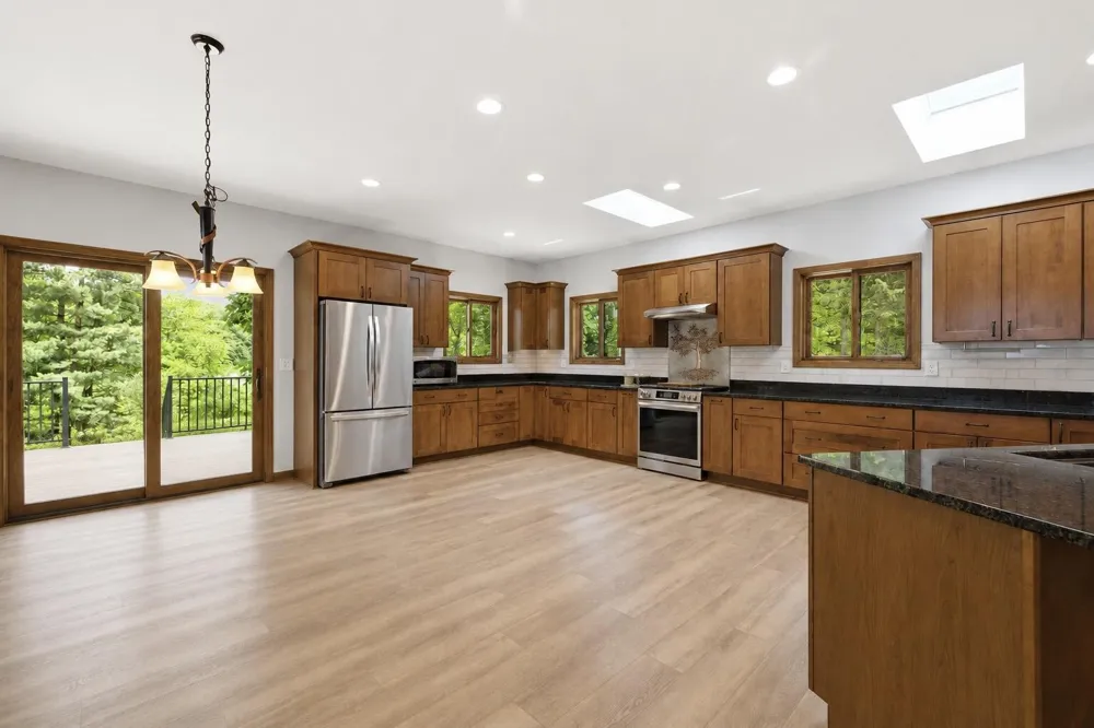 27661 Pine Lake Street Edwardsburg, MI 49112