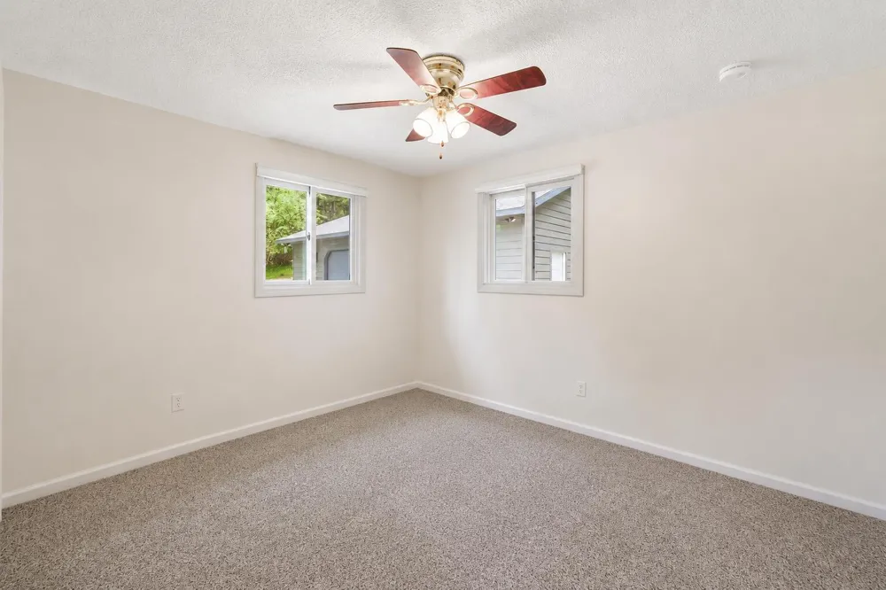27661 Pine Lake Street Edwardsburg, MI 49112