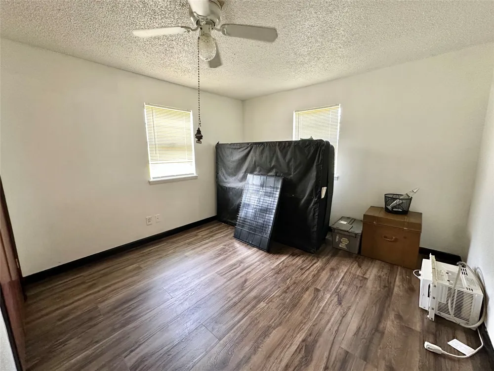280 N Walnut Stratford, OK 74872