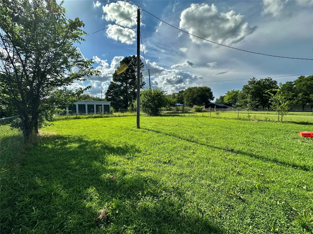 280 N Walnut Stratford, OK 74872
