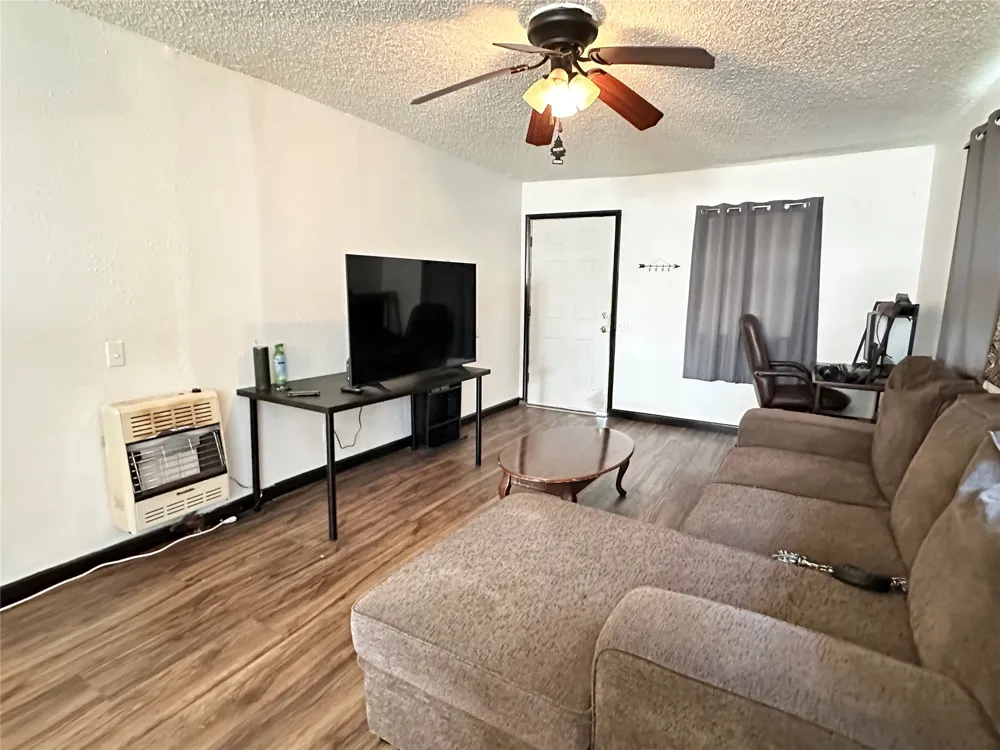280 N Walnut Stratford, OK 74872