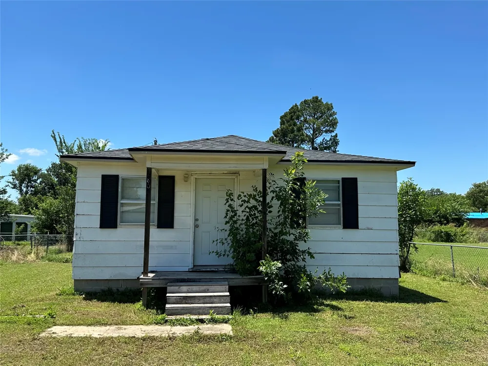 280 N Walnut Stratford, OK 74872