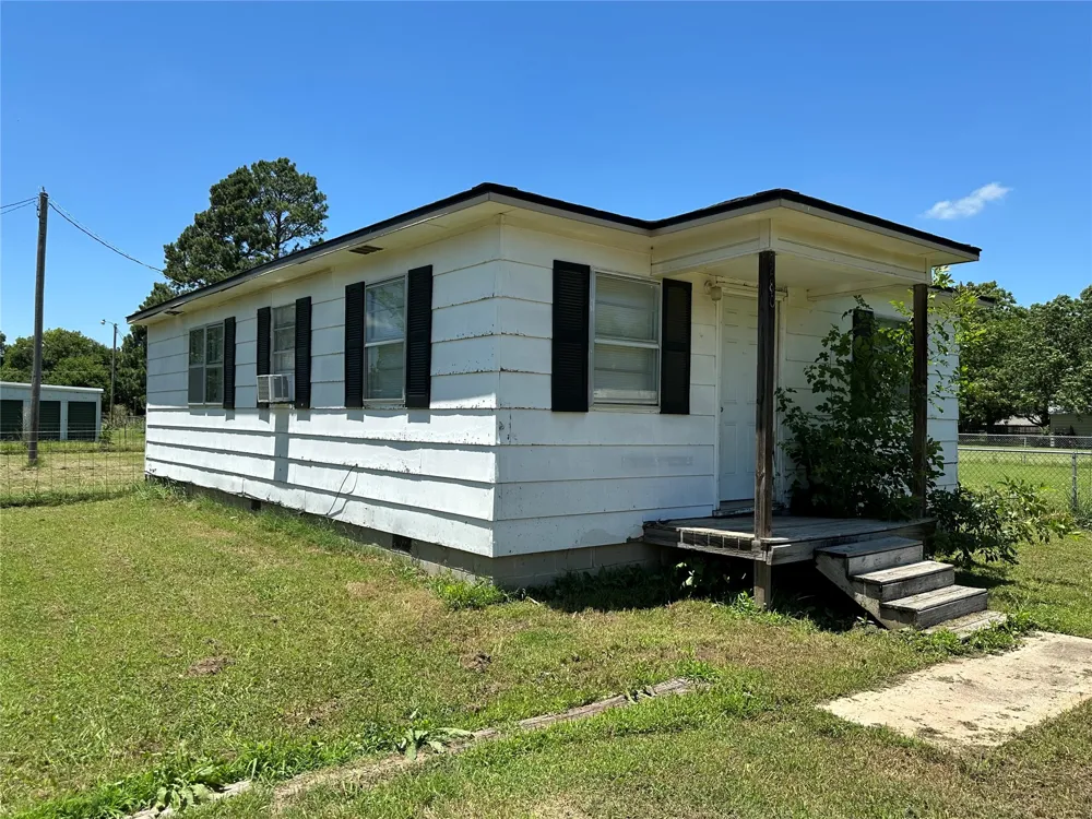 280 N Walnut Stratford, OK 74872