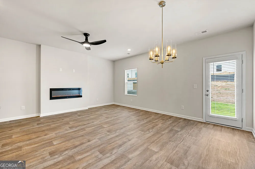 5228 MUNDY Grove LN Gainesville, GA 30504