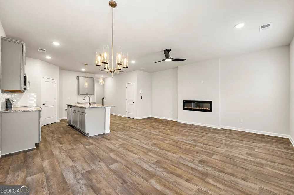 5228 MUNDY Grove LN Gainesville, GA 30504