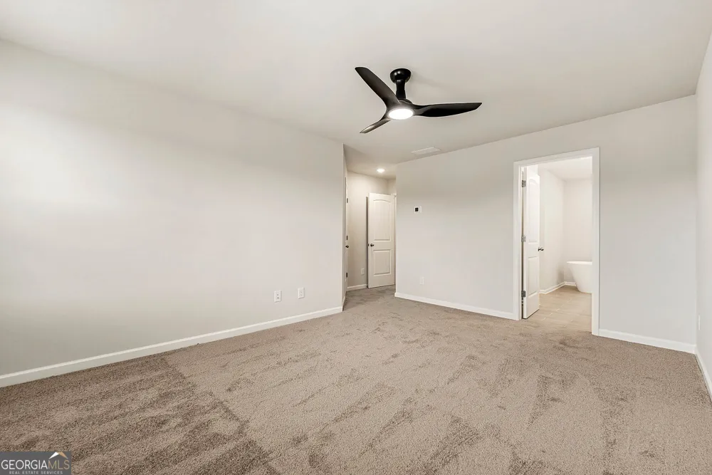5228 MUNDY Grove LN Gainesville, GA 30504