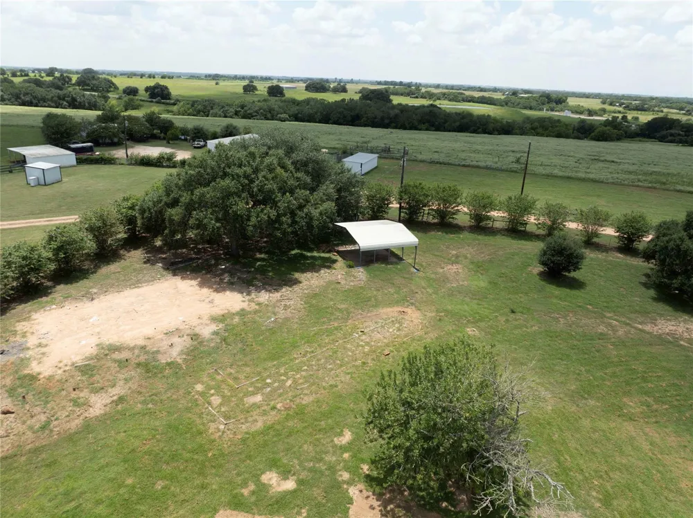2610 Fm 1965 La Grange, TX 78945